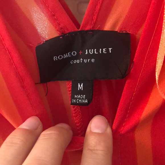 Boutique, Chiffon-ish and super light weight. - Picture 4 of 5